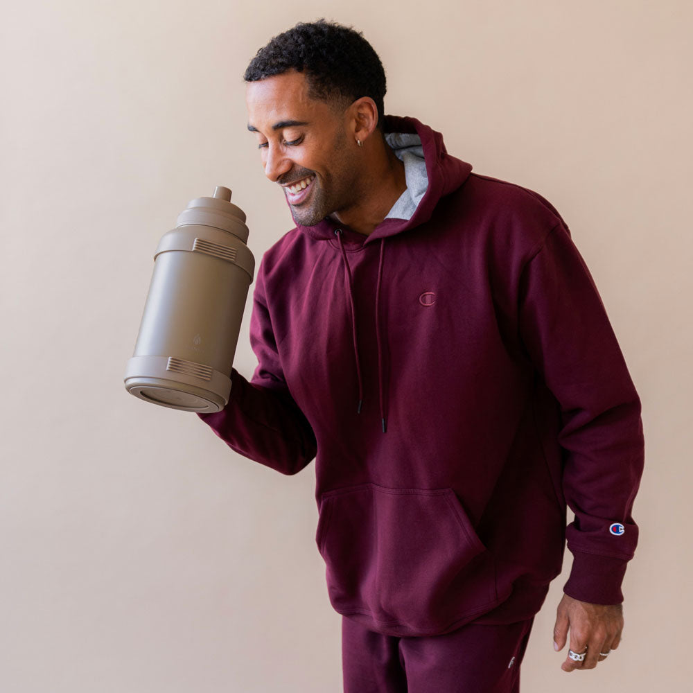78-oz-titan-bottle-pastel-collection-m4 32_Manna_Website_Lifestyles_Titan_Darker_2.jpg