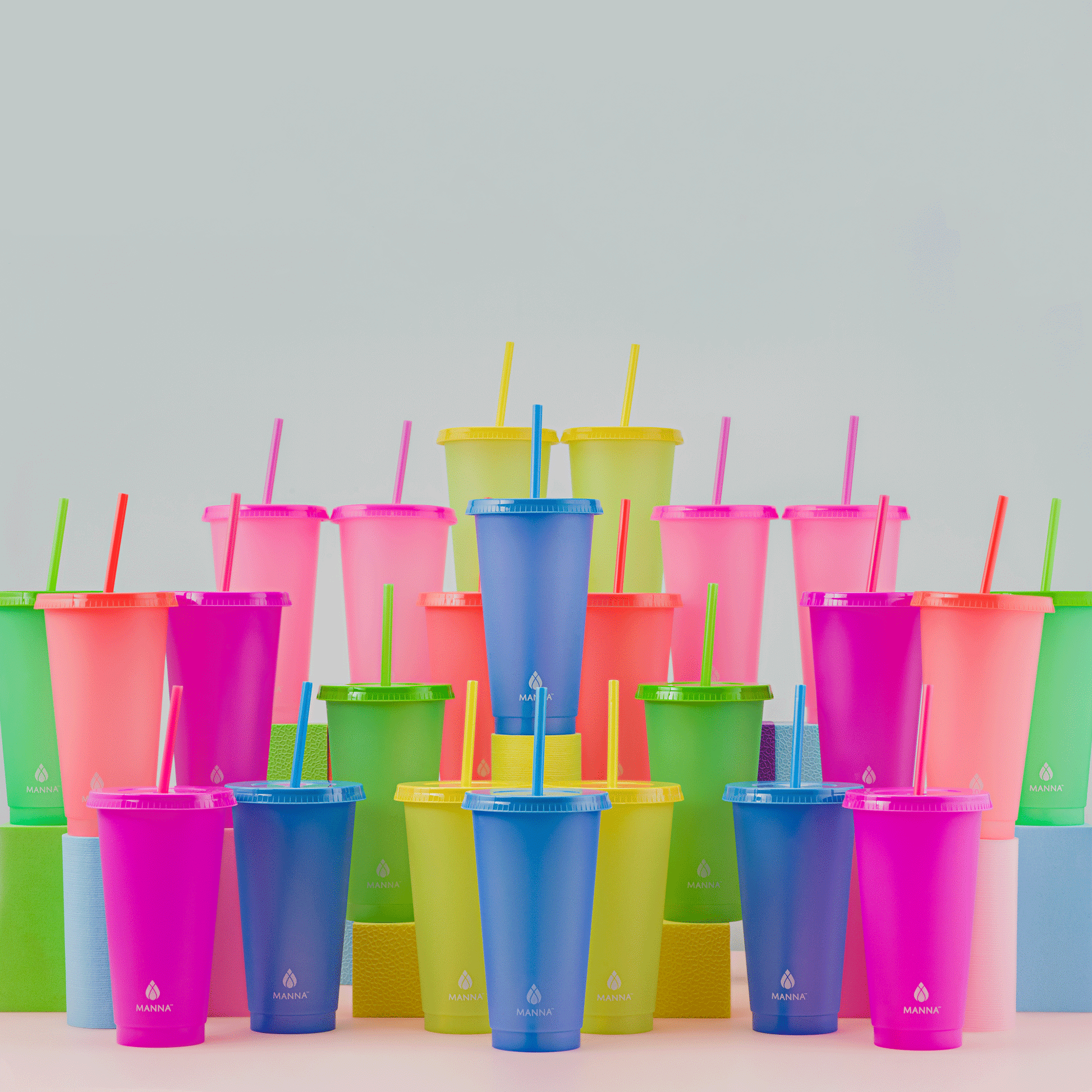 24-piece-original-color-changing-cup-set-v6 A0029811.gif