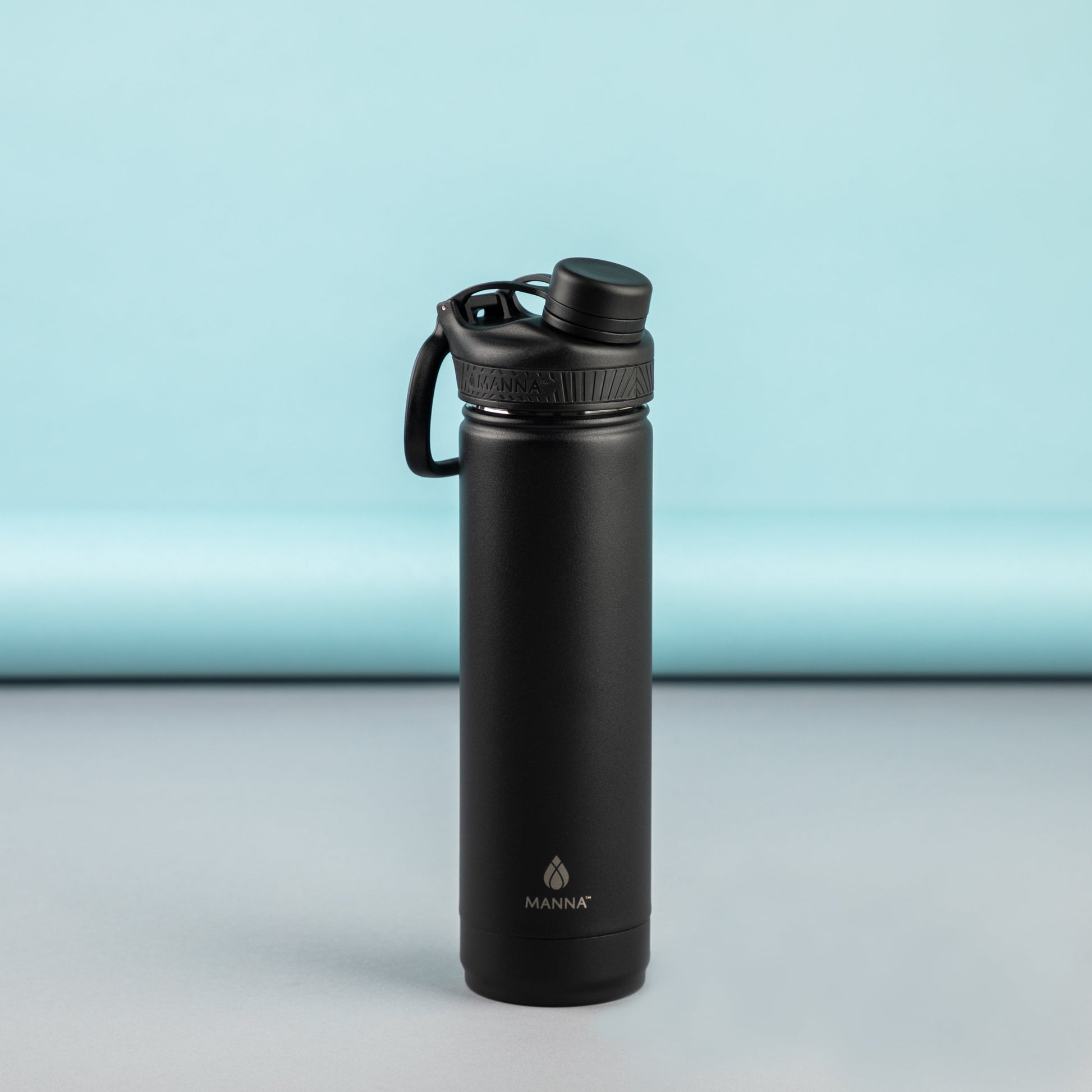 26-oz-saratoga-bottle-m7 MAN_Website_Saratoga_05.jpg